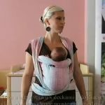 Nosenie v šatke a dojčenie - novorodenec
